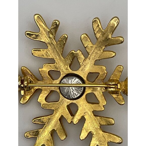 2" Snowflake Brooch Gold Tone Clear Crystal Rhinestone Center Holidays - Picture 4 of 9